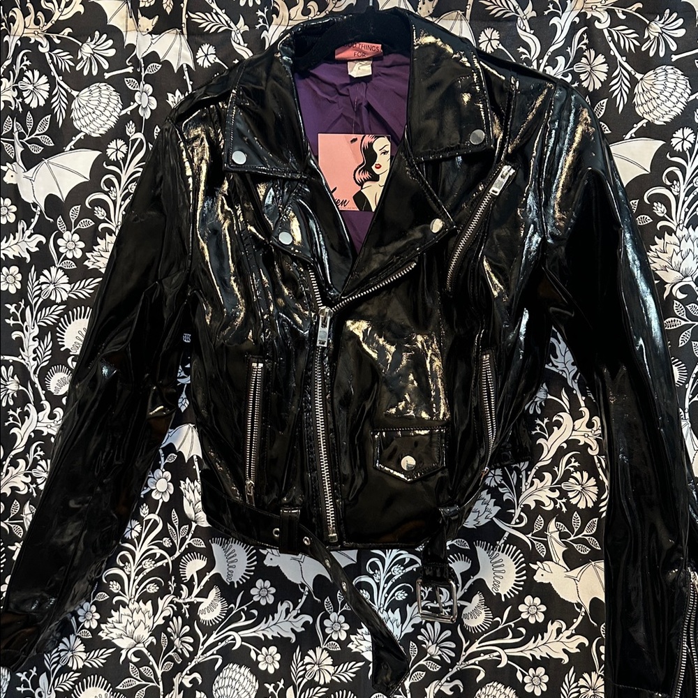 MISS KITTY CROPPED MOTORCYCLE JACKET BLACK VINYL VIXEN BY MICHELINE PITT LARGE - Picture 2 of 4